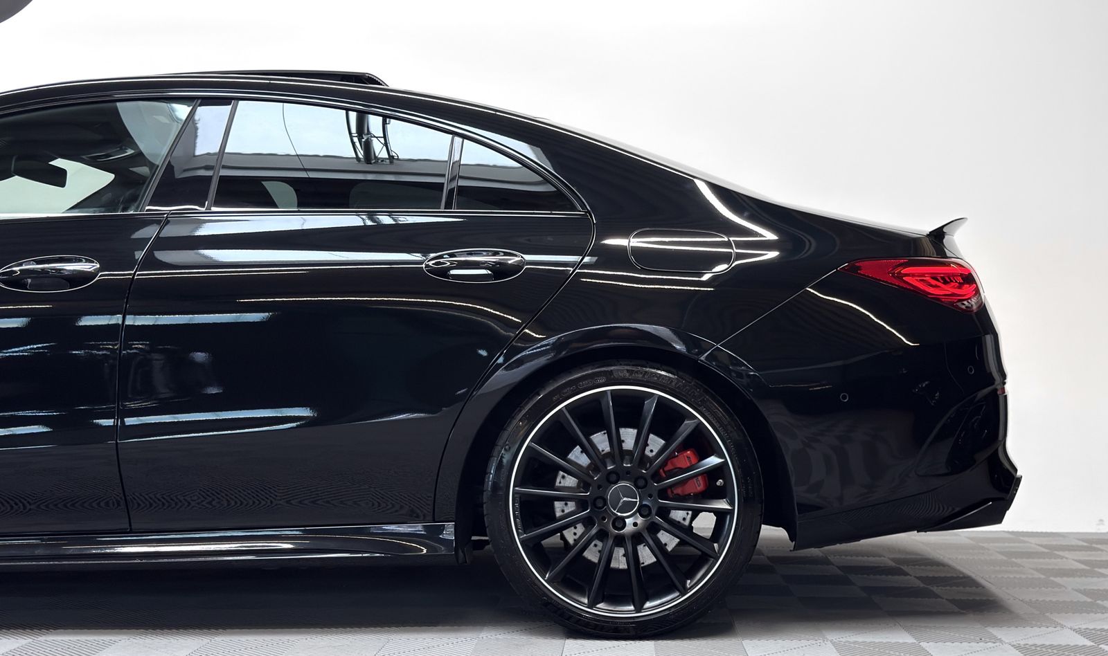 Mercedes-Benz CLA 35 AMG 4M Aero Pano 360° Perf. Lenk KeyGo foto 4