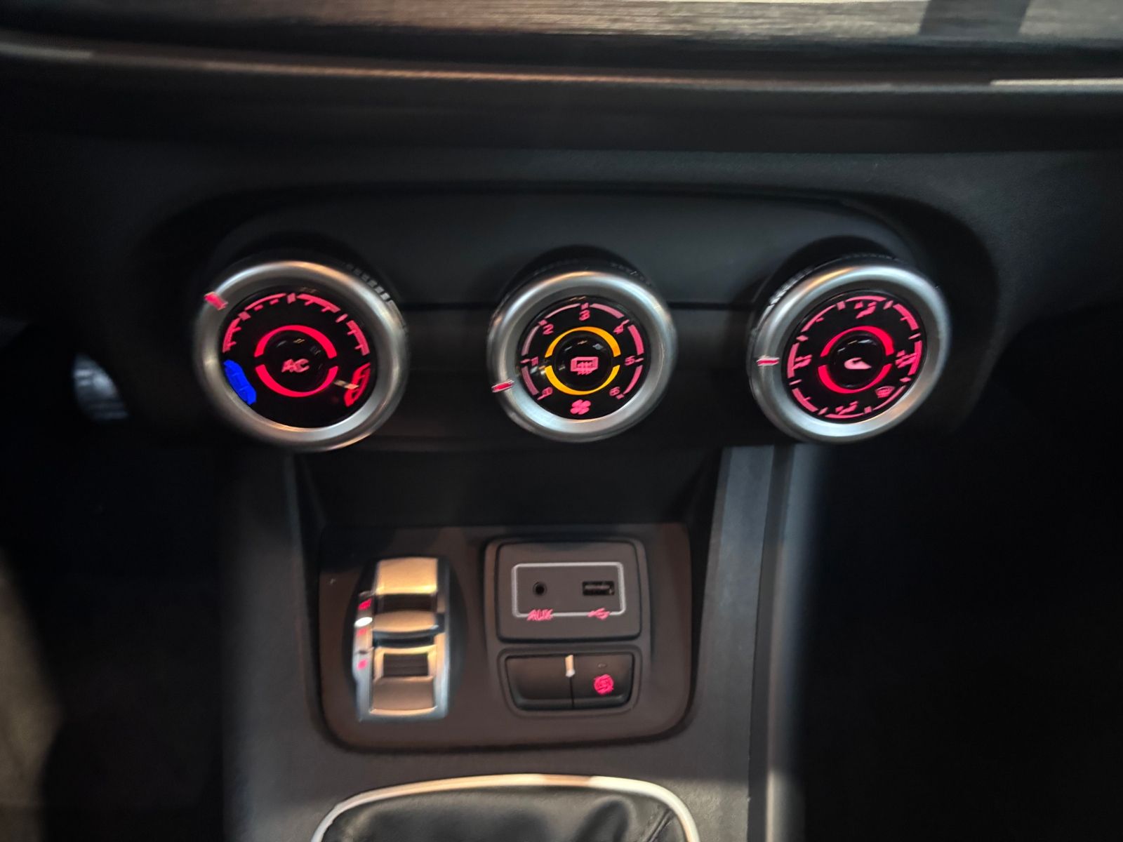 Fahrzeugabbildung Alfa Romeo Giulietta Basis KLIMA NAVI