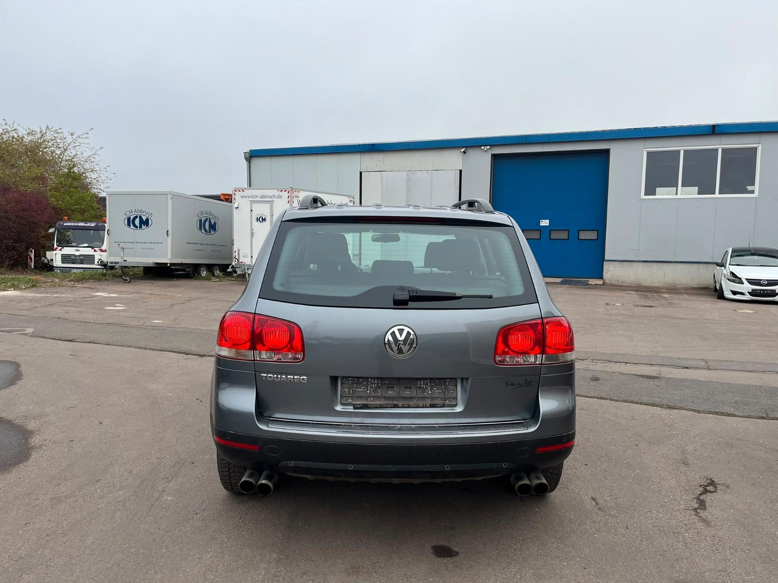 Volkswagen Touareg 2004 — photo 7