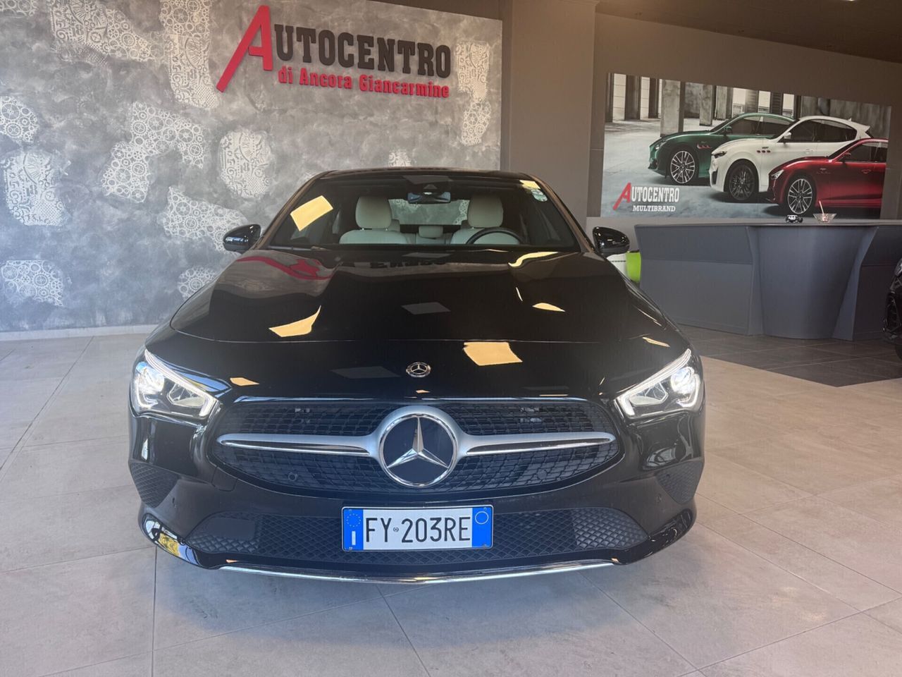 Mercedes-Benz MERCEDES CLA 180CDI KM 42.000 SEDAN AT8 SPORT imagem 2
