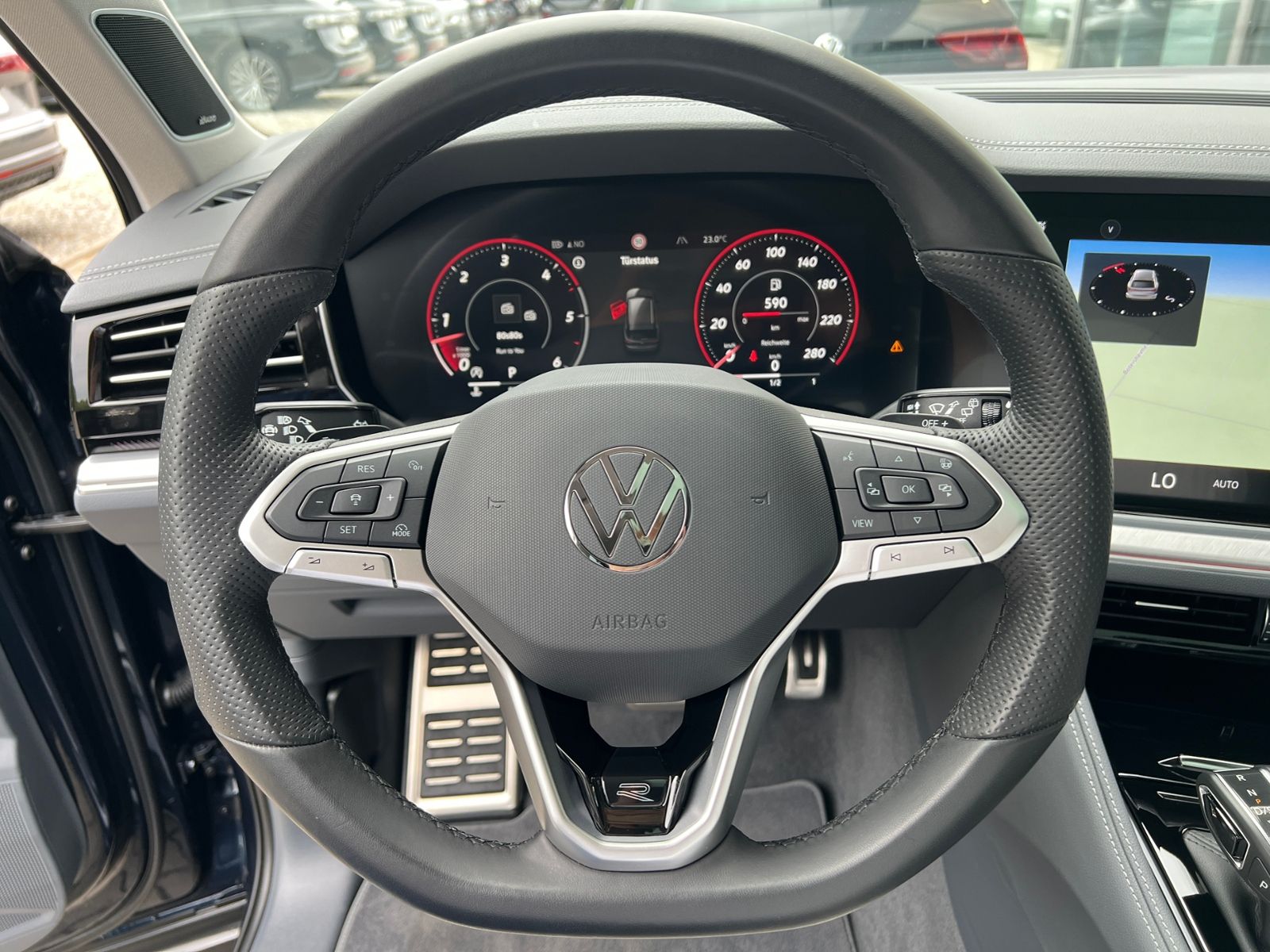 Fahrzeugabbildung Volkswagen Touareg R-Line 3.0 TDI 4MOTION *AHK, Adaptivfwg.