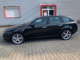 Alfa Romeo 159 Sportwagon 3.2 JTS V6 24V Q4 Distinctive - Alfa Romeo 159: 2.4