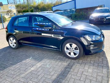 Volkswagen Golf - 11