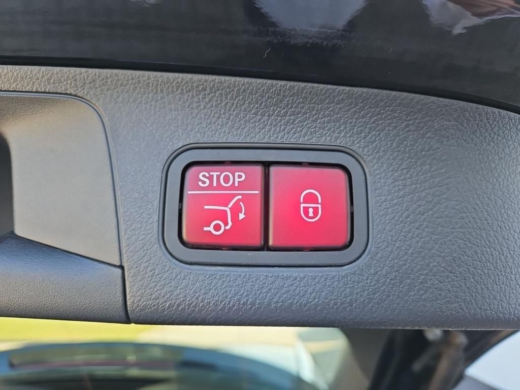 Fahrzeugabbildung Mercedes-Benz EQA 250 AMG Leder ACC Keyless LED Kamera Sound