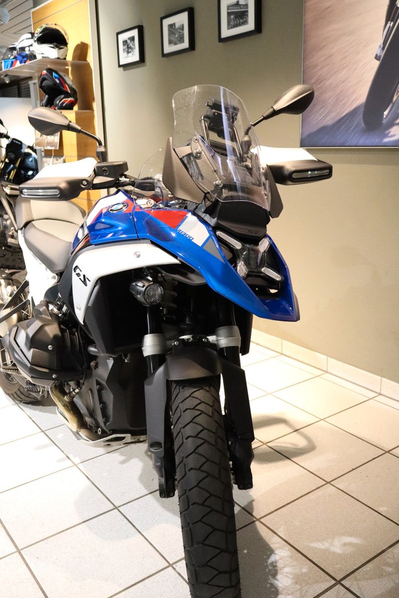Fahrzeugabbildung BMW R1300GS Style Trophy mit Höhenregelung