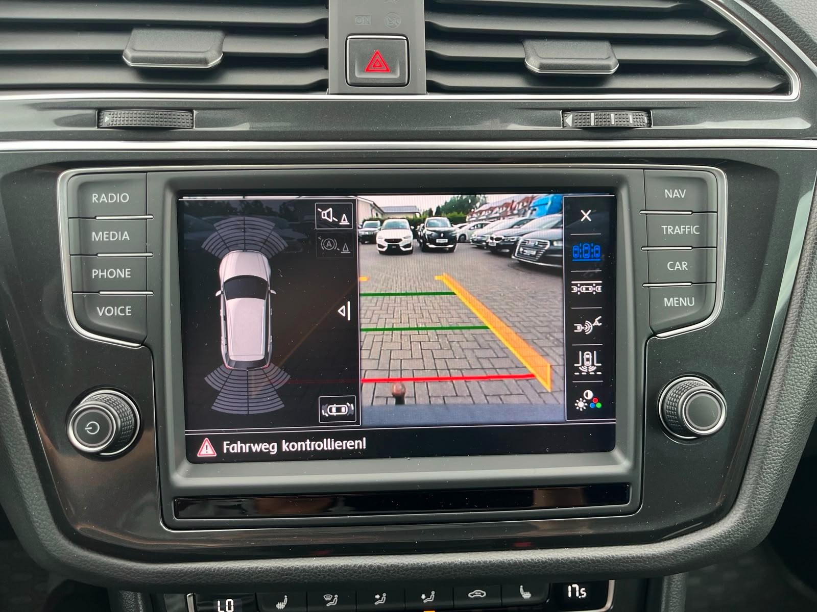 Volkswagen Tiguan Highline 4Motion DSG*LED*NAV*SHZ*ACC*CAM