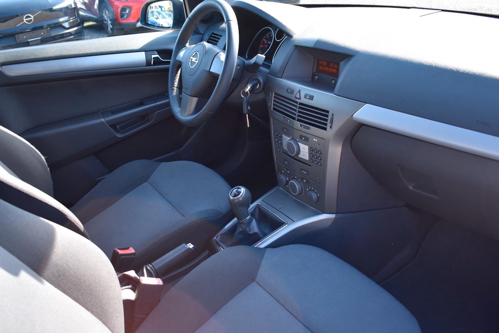 Fahrzeugabbildung Opel Astra H Caravan Edition TEMPOMAT/KLIMA/PDC