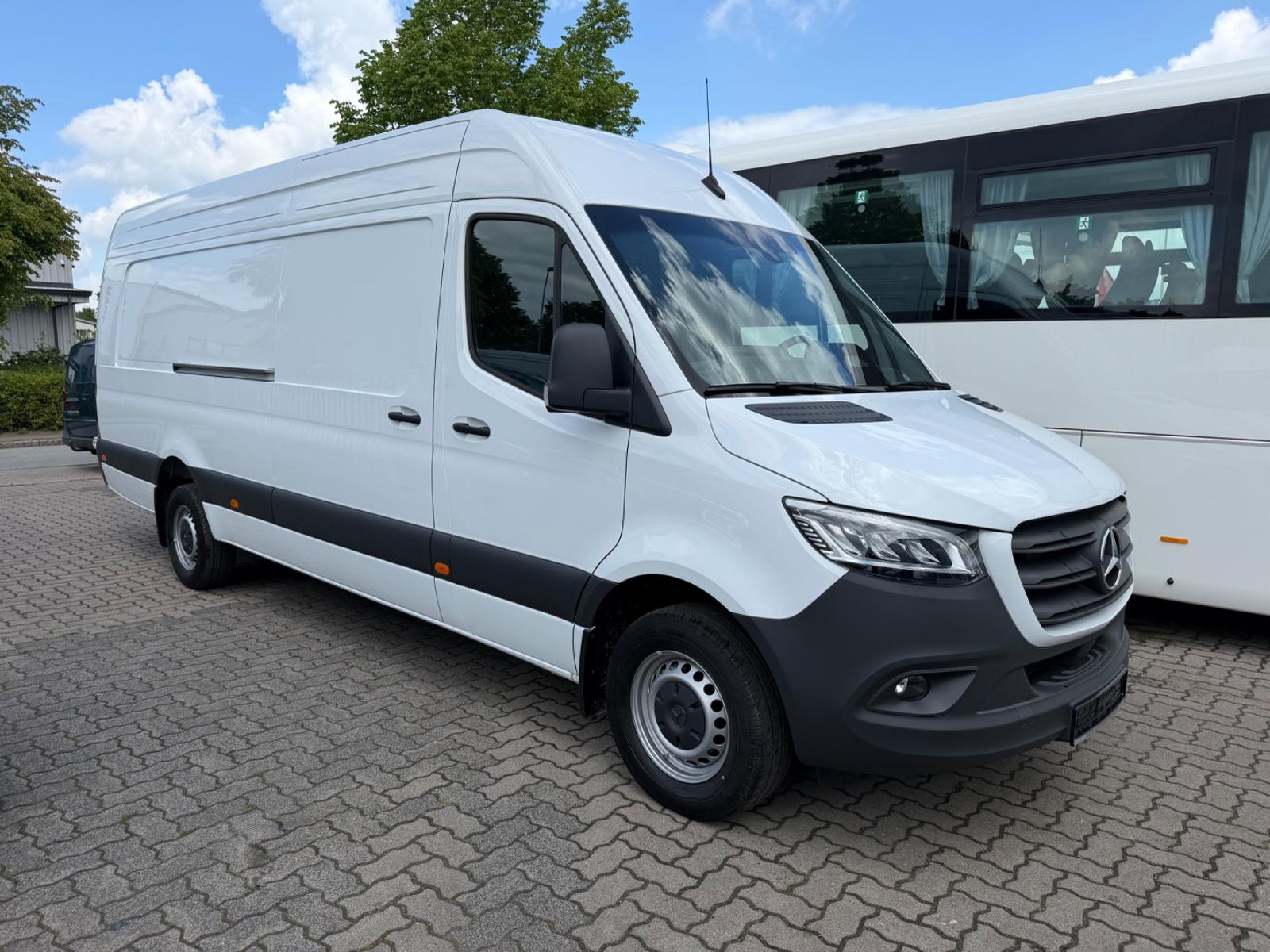 Mercedes-Benz Sprinter 319 CDI Automatik LED Extralang XXL
