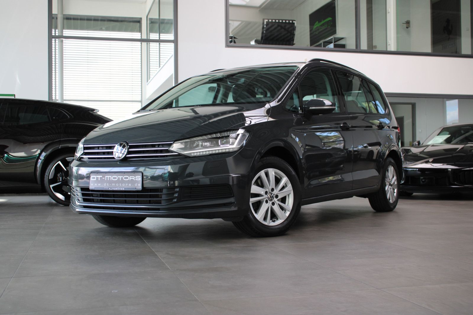 Volkswagen TOURAN 2.0 TDI DSG *URANO* ACC/AHK/VIRTUAL/HIFI