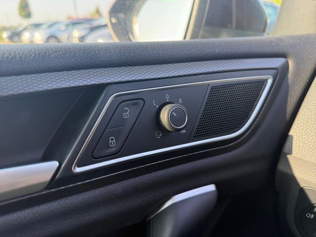 Golf Sportsvan 7 VII Lounge 1.2 TSI AHK-klappbar