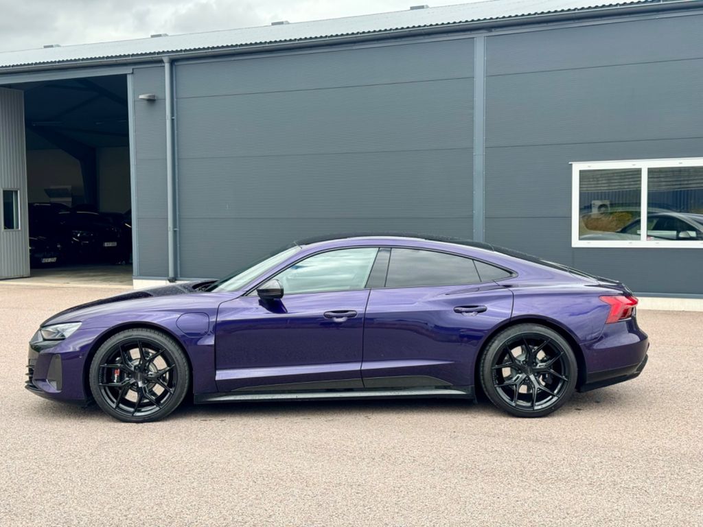 Image of Audi RS e-tron GT