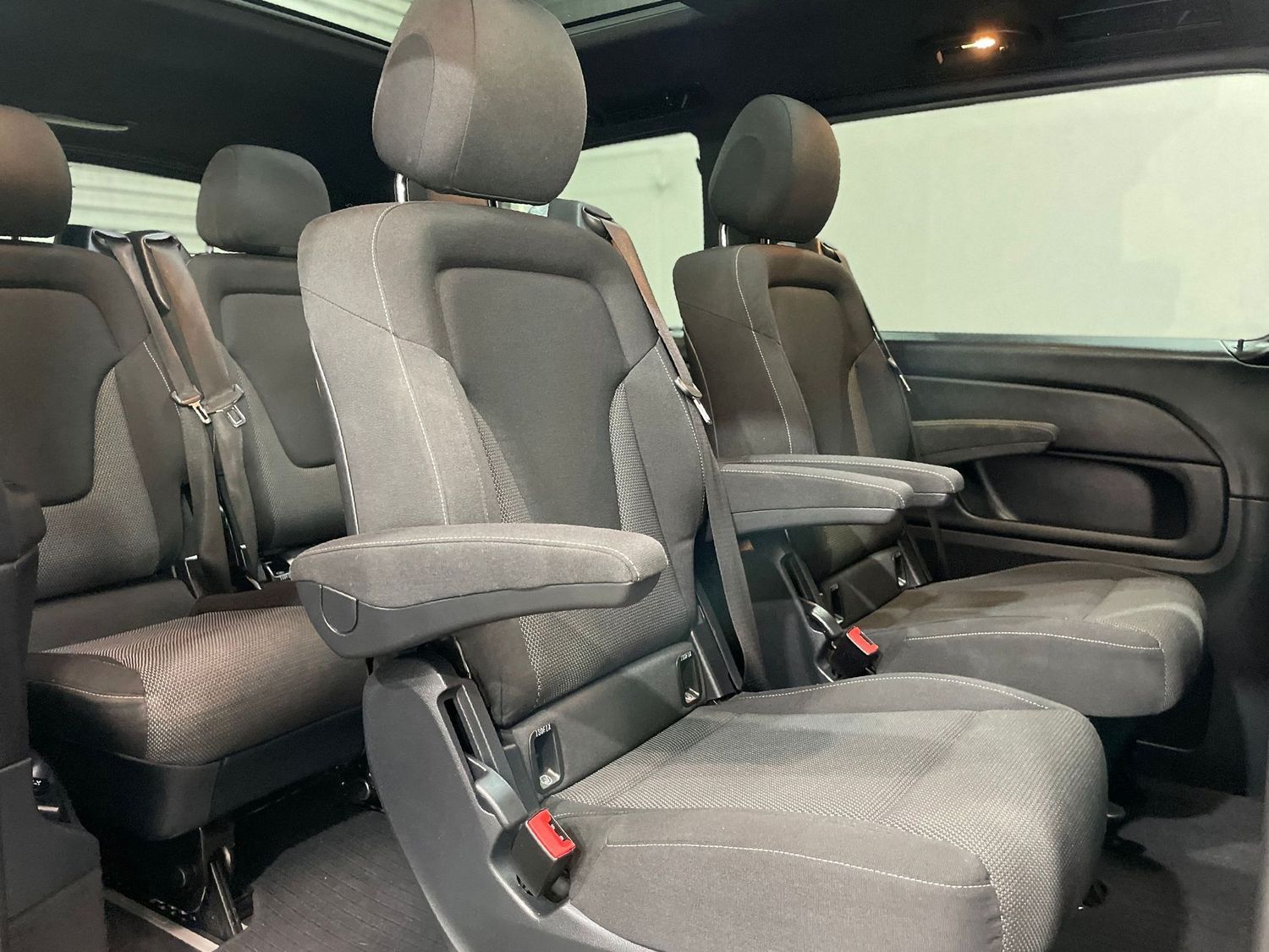 Fahrzeugabbildung Mercedes-Benz V 250 EDITION 4MATIC lang #LED#Pano#2x e-Türen