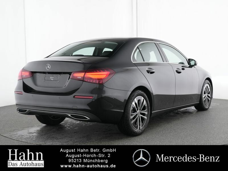 Fahrzeugabbildung Mercedes-Benz A 180 Limo PROGRESSIVE/LED/KAMERA/WINTER/..