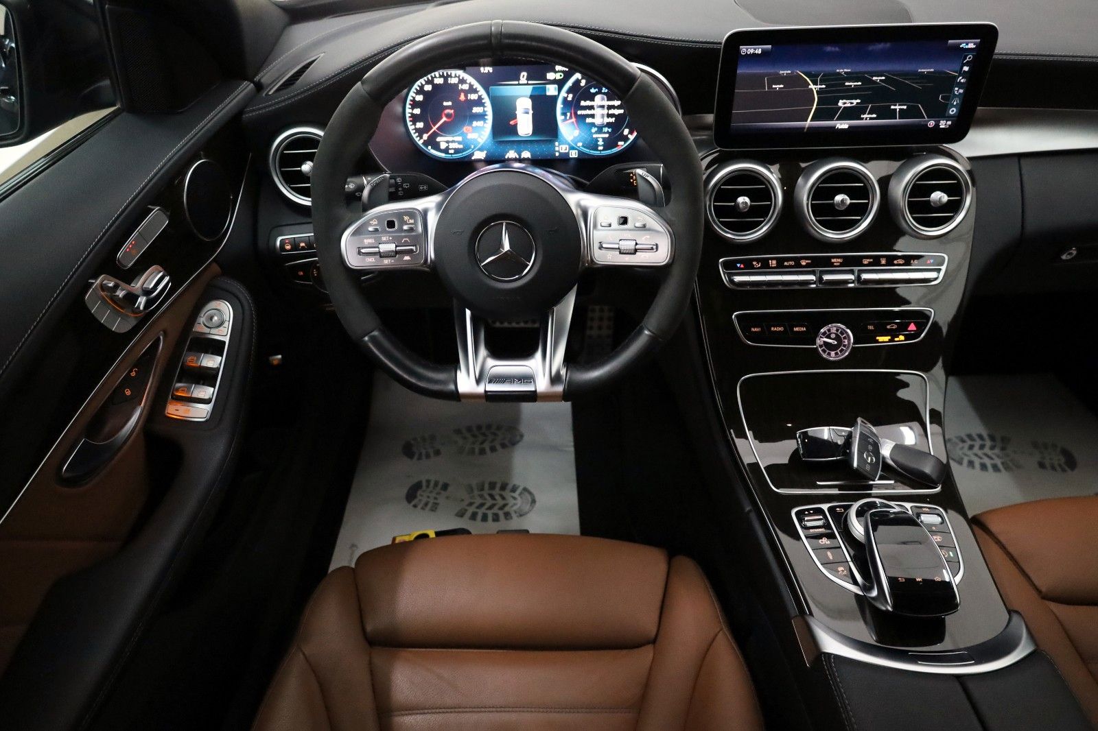 Fahrzeugabbildung Mercedes-Benz C 43 AMG T 4M Leder,Navi,LED,HUD,PanDach,360°