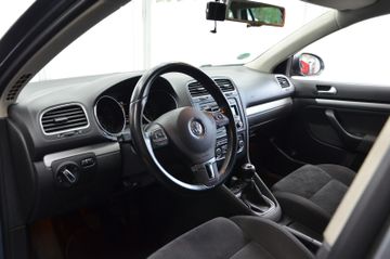Volkswagen Golf - 10