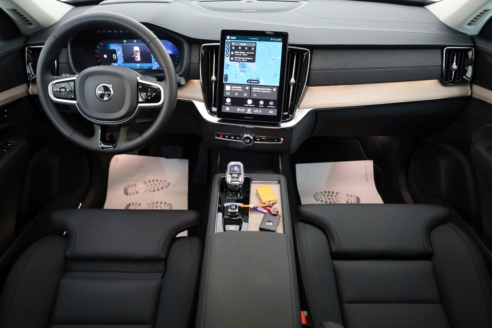 Fahrzeugabbildung Volvo XC90 Plus Bright AWD 7Si,Leder,Navi,LED,HUD,360°