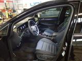 Volkswagen Golf VIII 2.0 TSI DSG 4Motion R Black Edition Na - Volkswagen Golf: V Edition