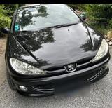 Peugeot 206cc in schwarz  Mit neuer Hinterachse - Peugeot 206 in Mönchengladbach