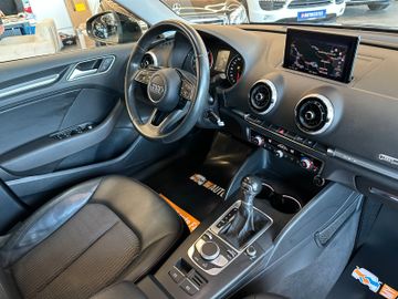 Audi A3 Sportback 30 TFSI design *2. Hand*Klima*Navi*