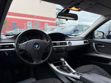 BMW 318 - 12