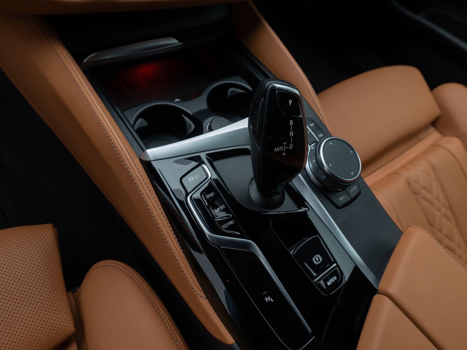 Fahrzeugabbildung BMW 520d M Sport Laser DAB Kamera 4*Klima Alarm 18"