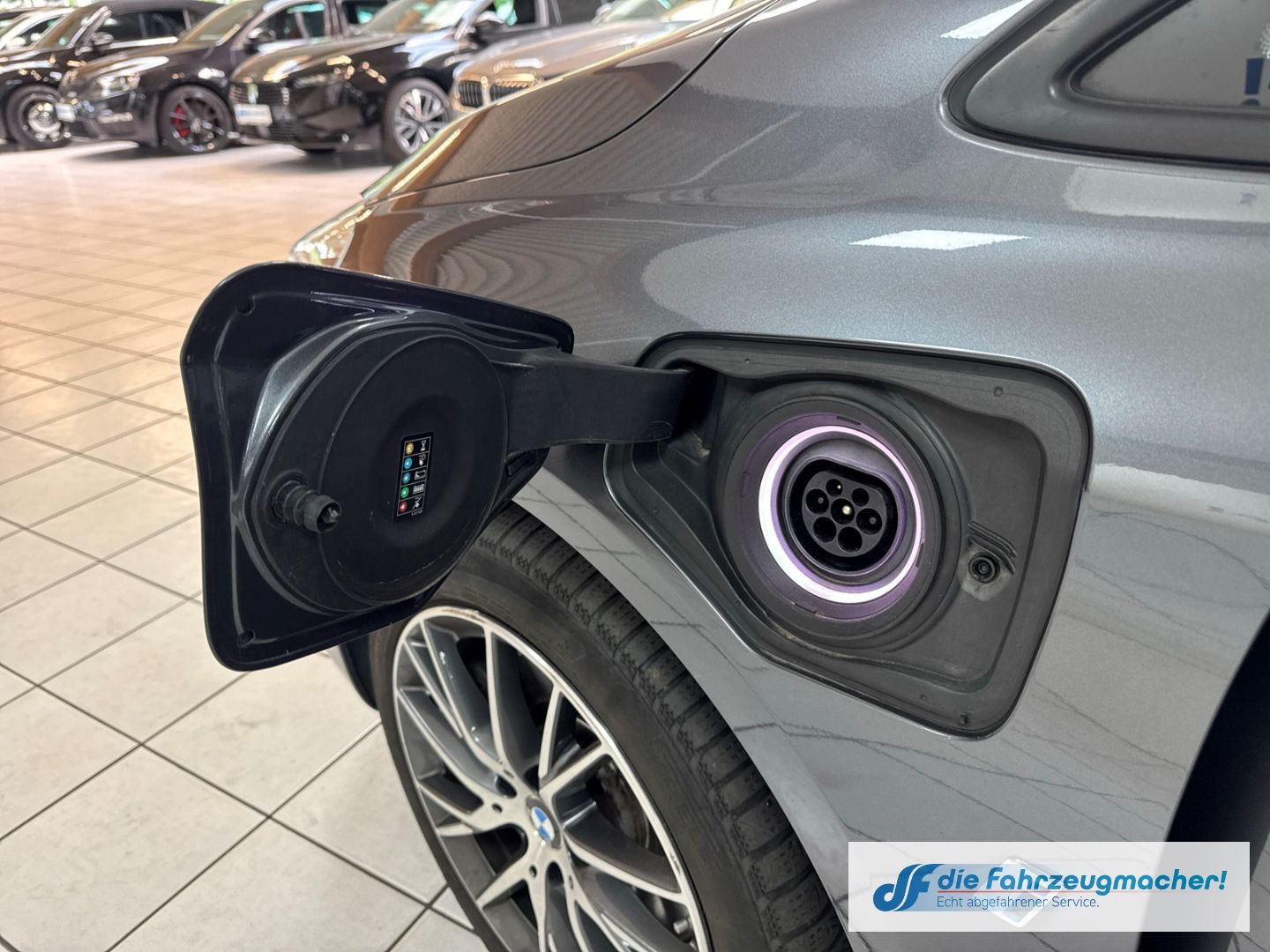 Fahrzeugabbildung BMW 225 xe Advantage Active Tourer 225xe iPerformanc