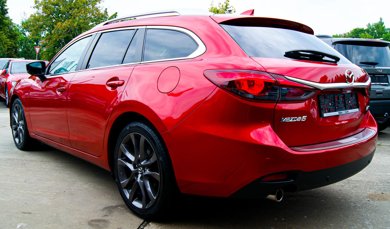Fahrzeugabbildung Mazda 6 Kombi 2.0 Skyactiv-G 165 Kizoku IQ-LED 1.HAND