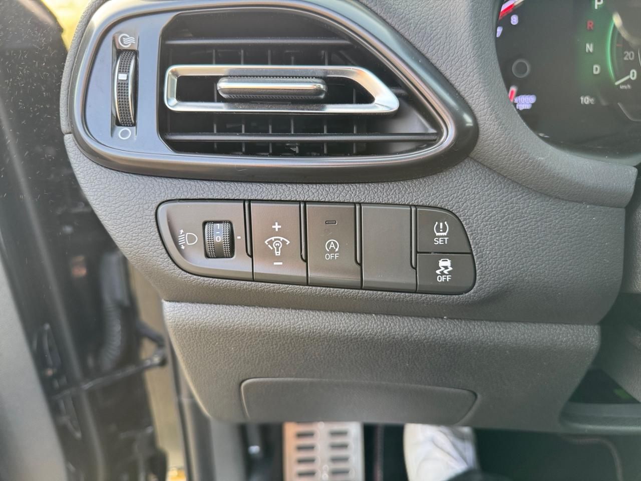 Fahrzeugabbildung Hyundai i30 N-LINE *PANORAMADACH*LED*NAVI*SHZ*LHZ*KAMERA