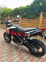 Aprilia Dorsoduro 900 - APRILIA DORSODURO 900