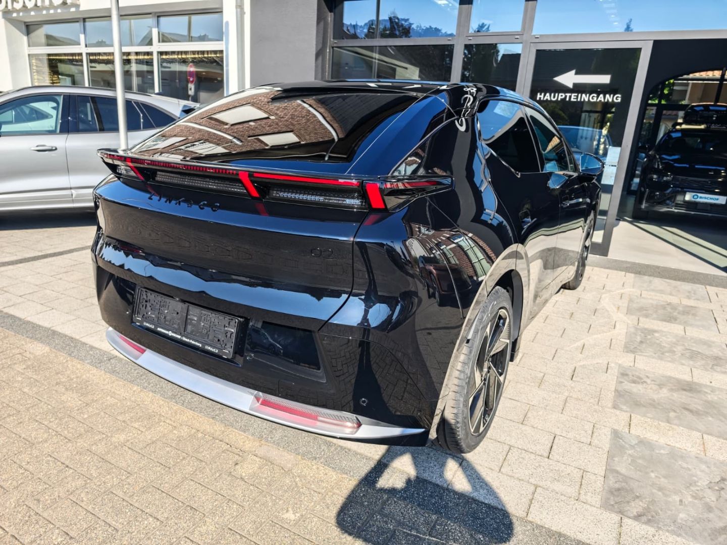 Lynk & Co 02