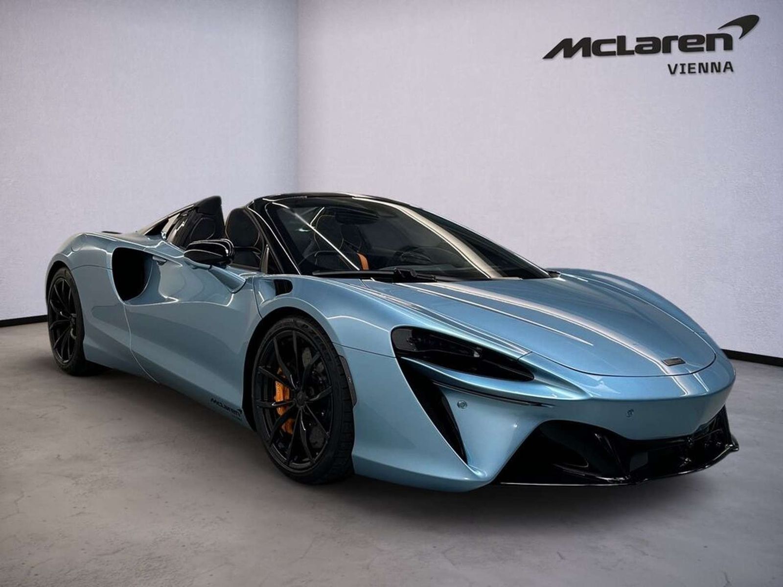 McLaren Artura Artura Coupé / 0% Leasing / B&W / Lift imagem 3