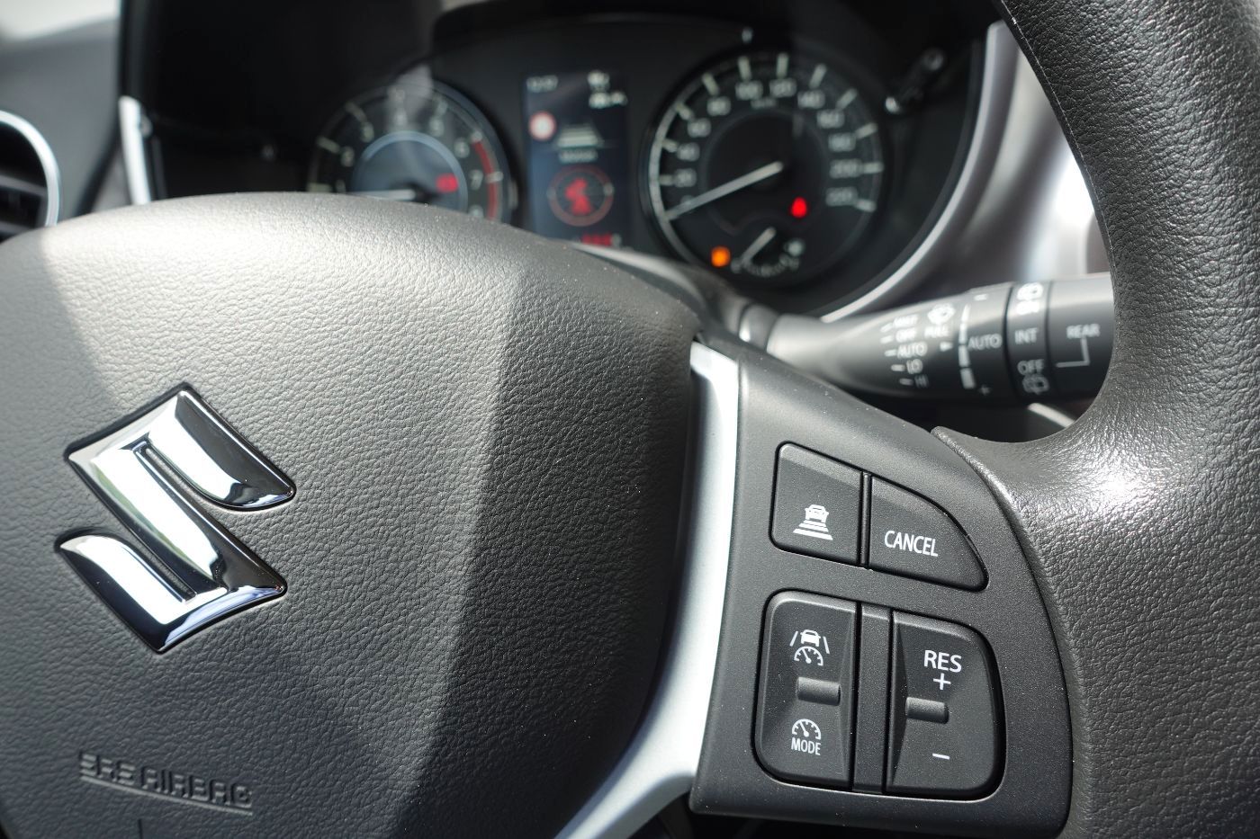 Fahrzeugabbildung Suzuki Vitara 1.4Hybrid Club Navi, Kamera,PDC,LED