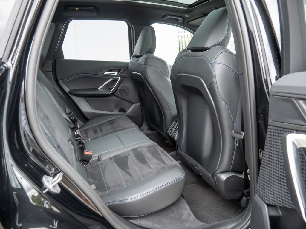 BMW X1 sDrive 18i M-Sport AHK PANO KAM LED NAVI SHZG foto 10