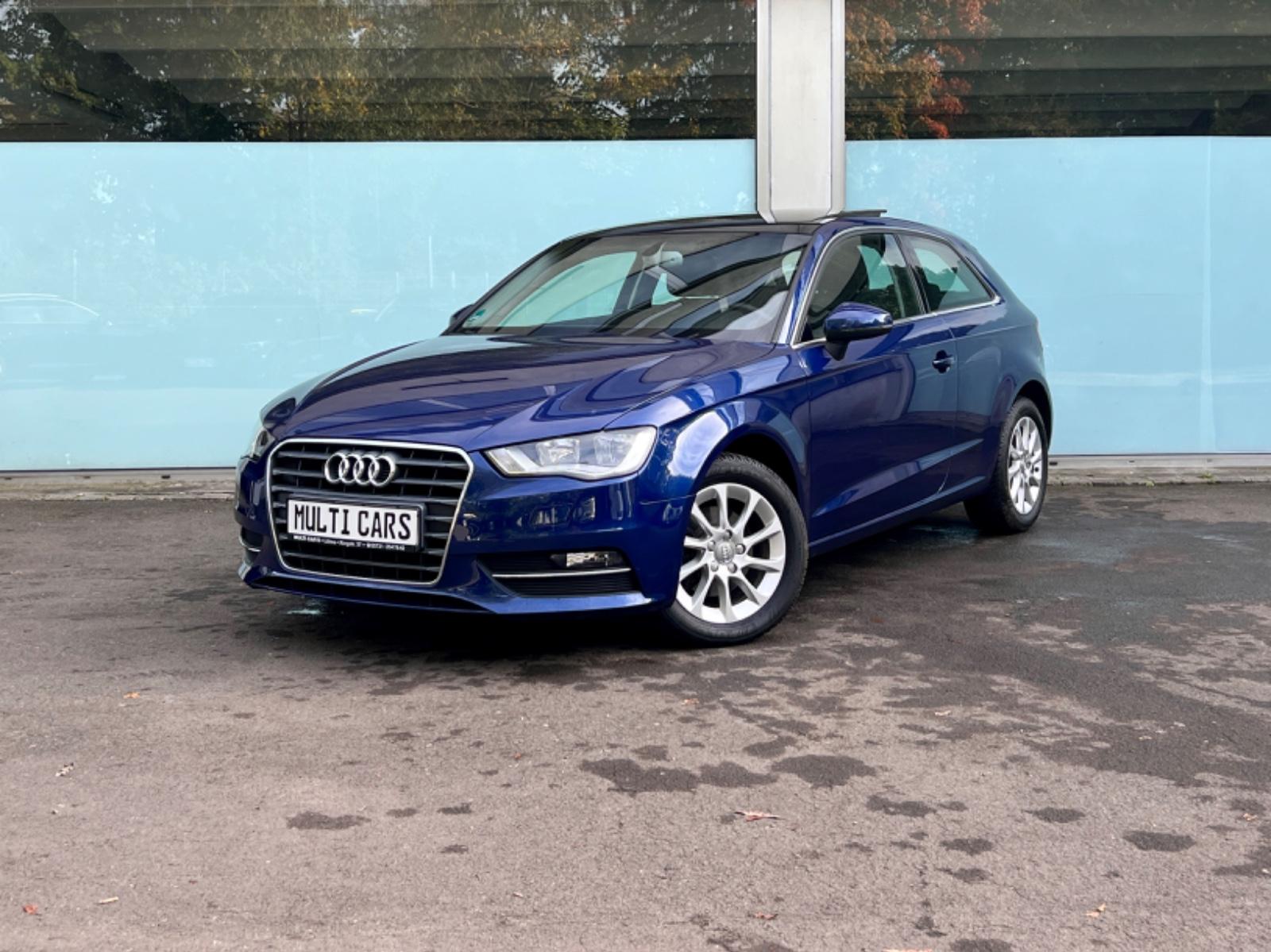 Audi A3/ Panorama / Leder / Einparkhilfe / Tempomat