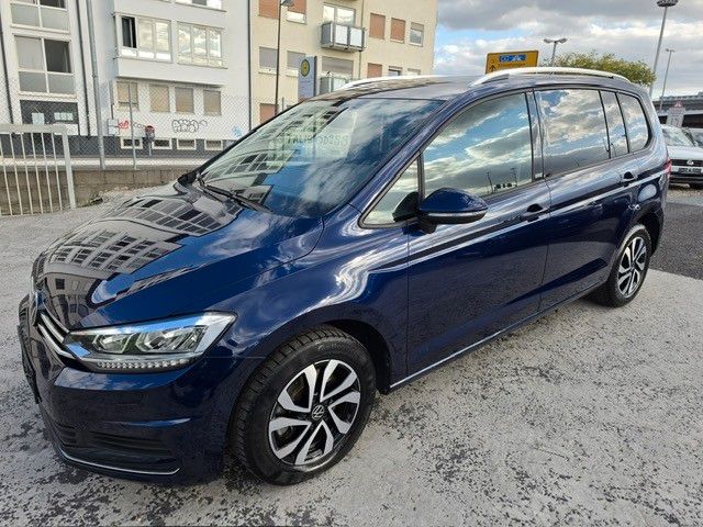 Image of Volkswagen Touran