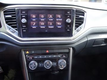 Volkswagen T-Roc - 10