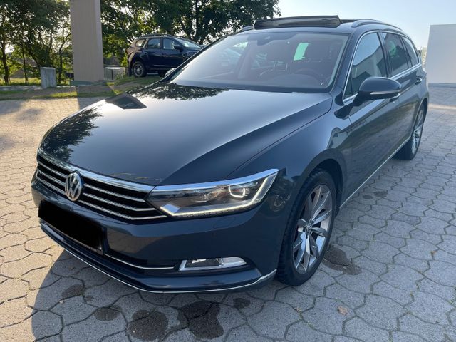 Volkswagen Passat Variant Highline*Pano*Massage*Leder*ACC*