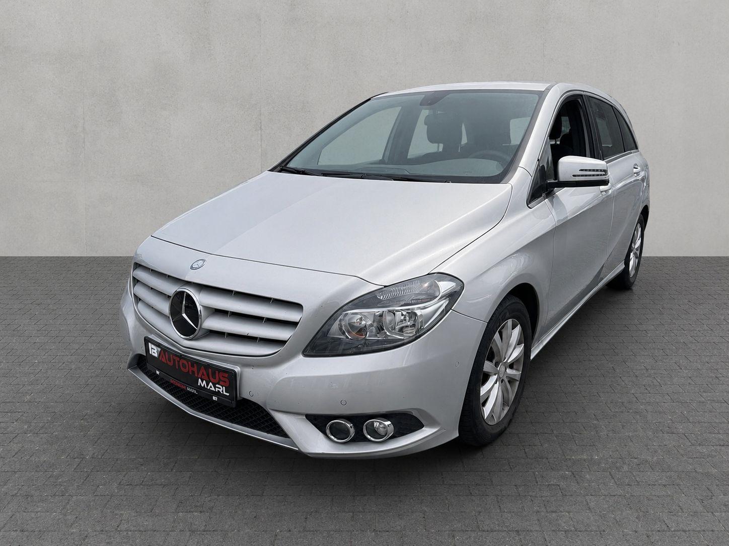 Mercedes-Benz B 180 '1.Hand'AHK'WenigKM'PDC'S-Heft'EU6'
