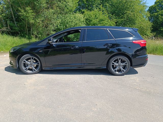 Ford Focus 1,0 EcoBoost 103kW ST-Line Turnier ST-Line