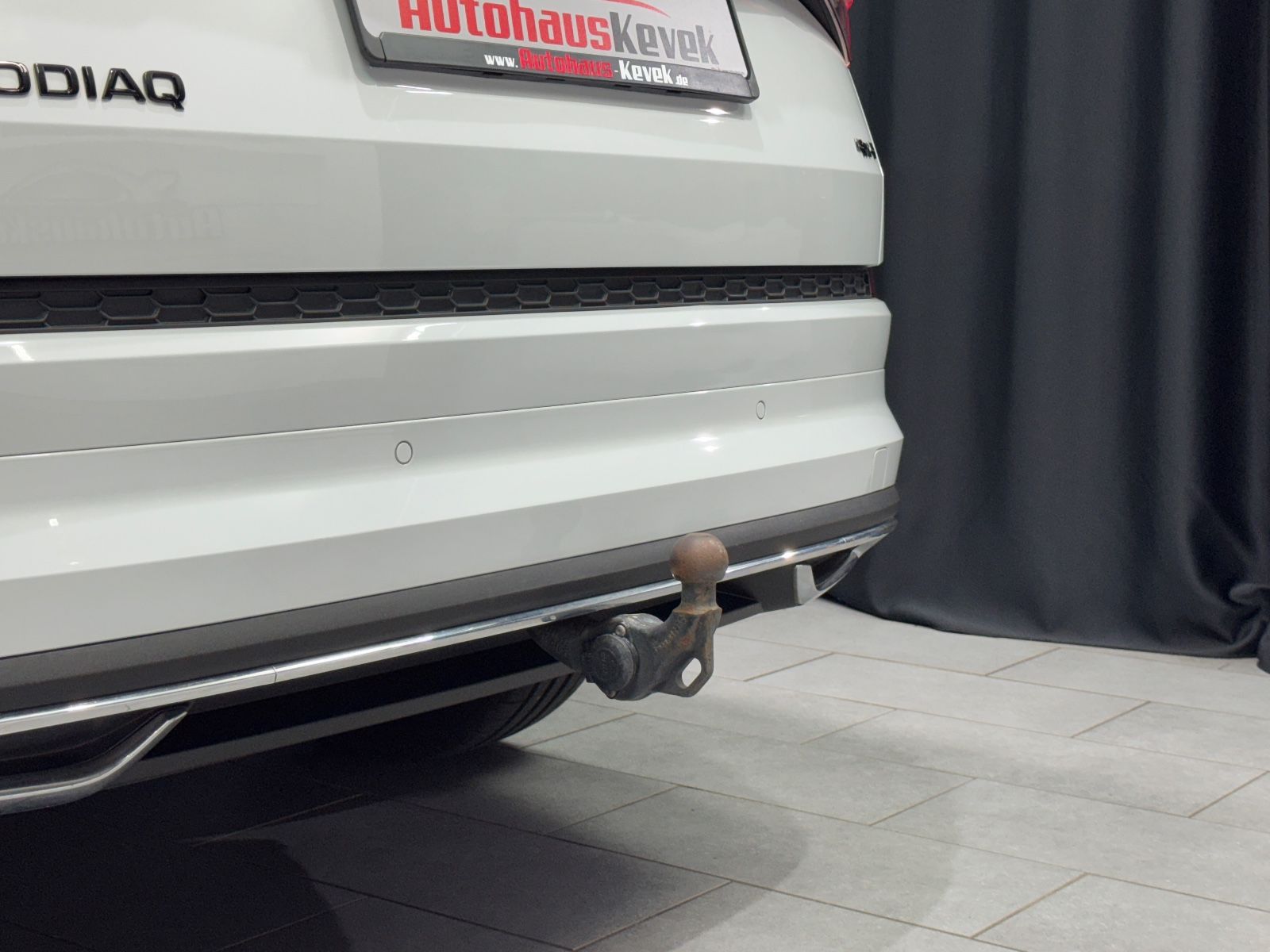 Fahrzeugabbildung SKODA Kodiaq Sportline 4x4|DSG|7-SITZER|AHK|ACC