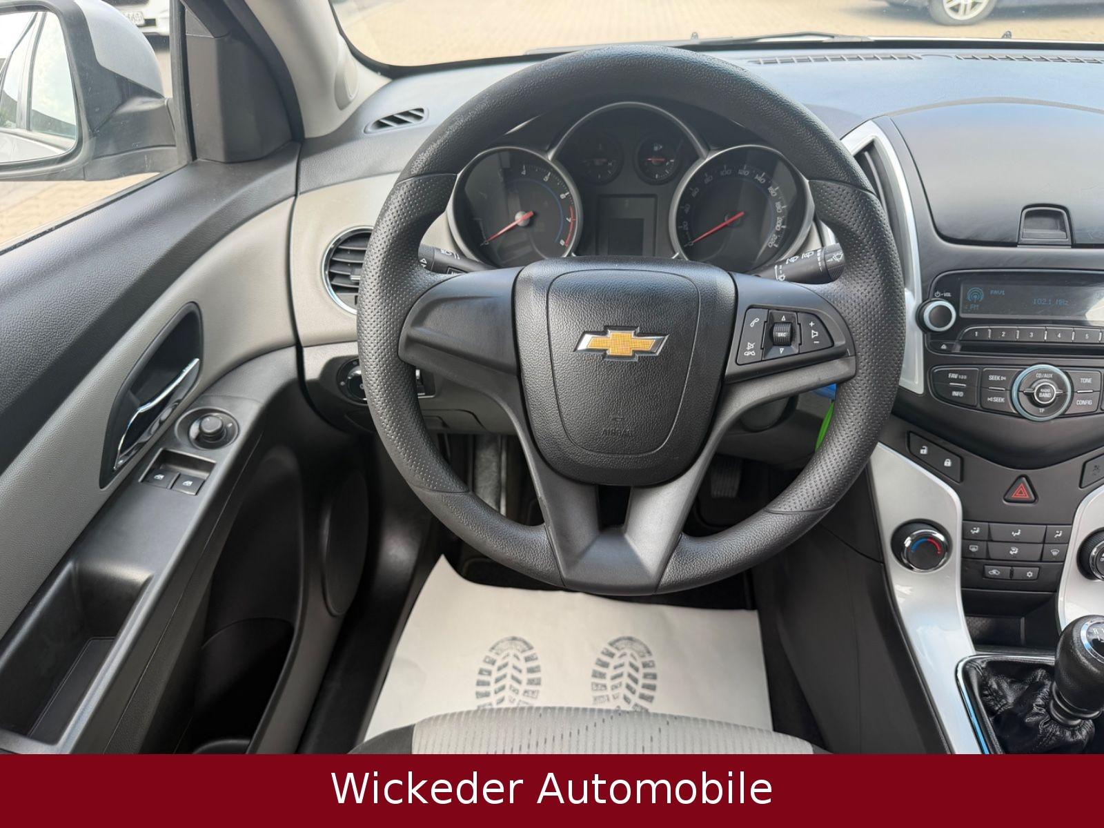 Chevrolet Cruze 2012 — photo 10