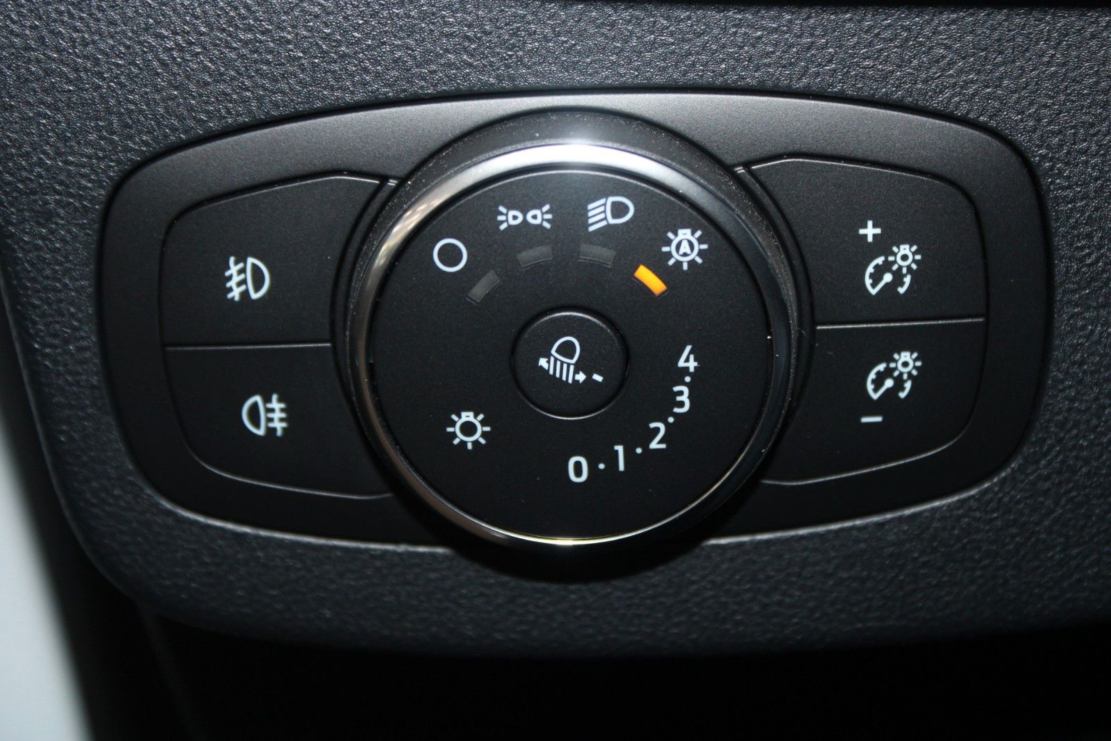 Fahrzeugabbildung Ford Puma MHEV Titanium LED Sicherheits + Winter Pak.