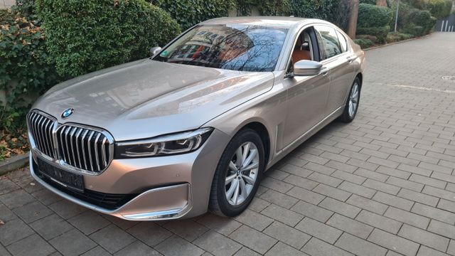 BMW 730D X-Drive,AHK,ACC,StdHzg,FergeParken,HUD,