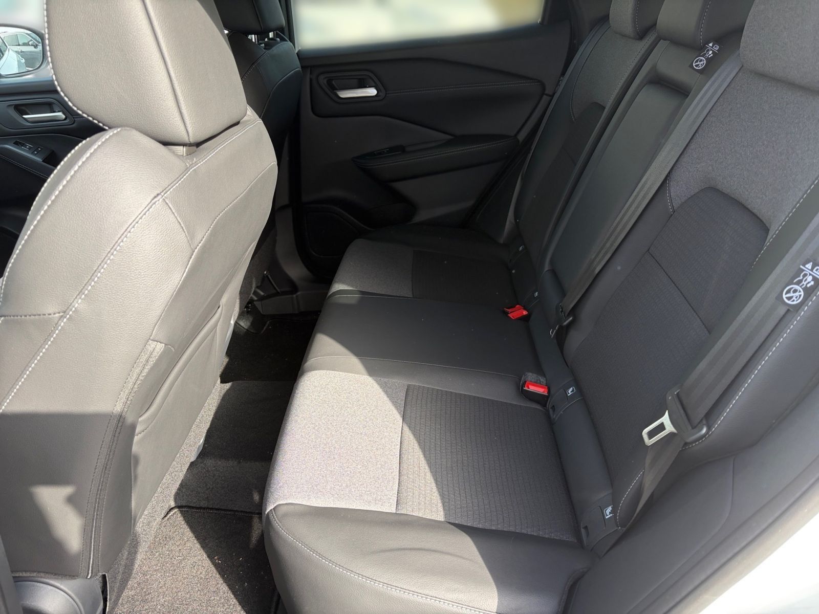 Fahrzeugabbildung Nissan Qashqai 1.5 VC-T N-Connecta e-Power*Navi*SHZ*360