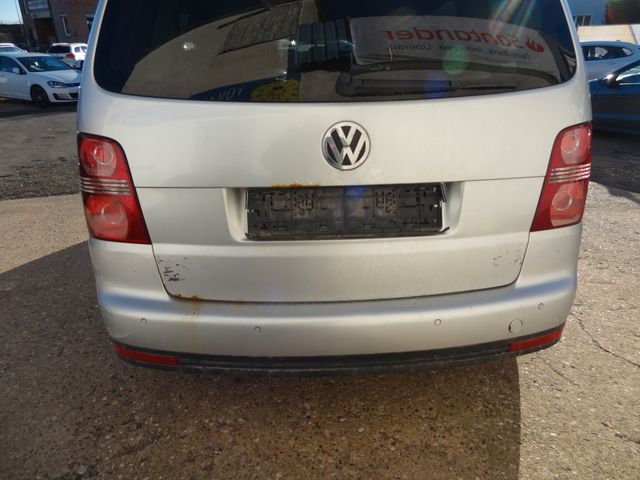 Fahrzeugabbildung Volkswagen Touran Highline/Klima/Navi/PDC/170PS/2.Hand/