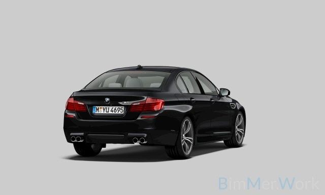 BMW M5 2011