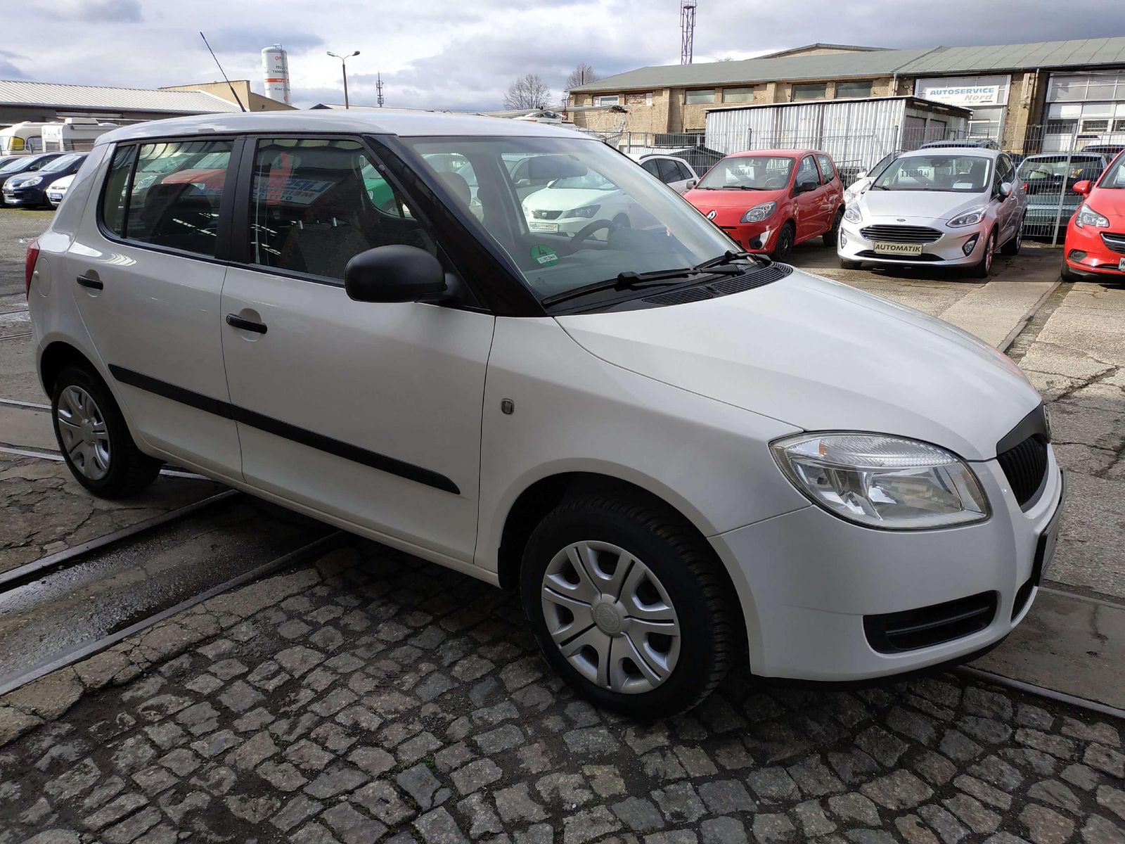 Fabia 1.2/ TÜV NEU/ wenig KM/ Ganzjahresreifen/ 
