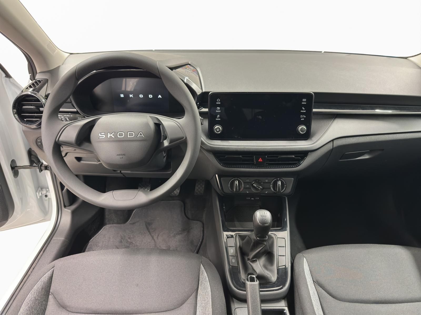 Skoda Fabia Essence imagem 3