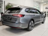 Skoda Superb Combi Sportline 2.0 TDI DCC AHK Kam. LM - Skoda Superb Neuwagen in Hamburg
