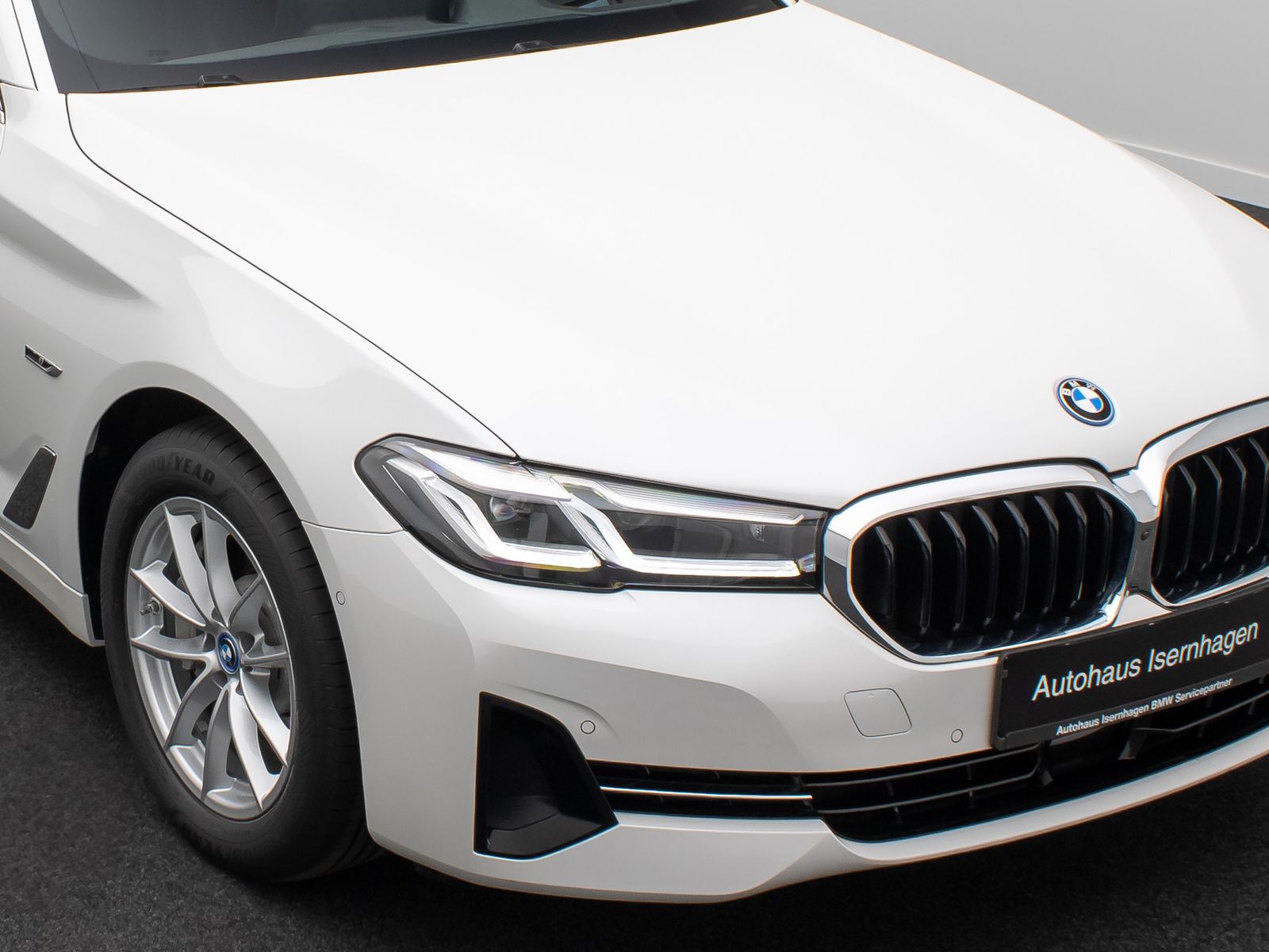 Fahrzeugabbildung BMW 530e ACC 360° HUD DAB Memory Alarm Leder Sport